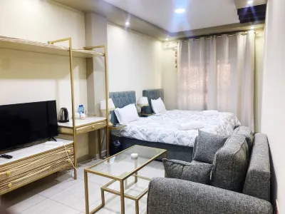 Carousel Hotel Hotele w: 