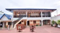 Hola Hostel Puerto Princesa Hotels in 