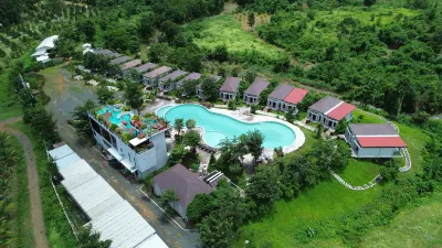 HIDDEN LEAF RESORT Ξενοδοχεία στην πόλη 