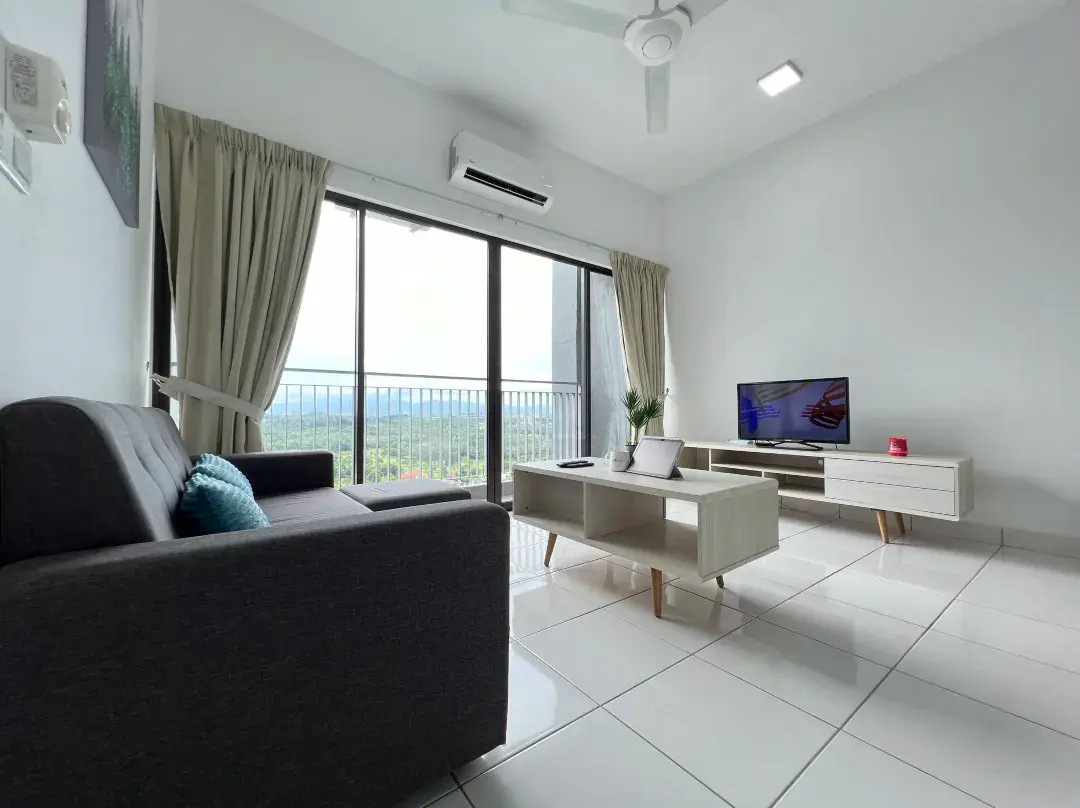 Residensi Lili 10 Mins To Aeon Nilai Shopping Mall Pool View 5pax By Beestay - Sepang