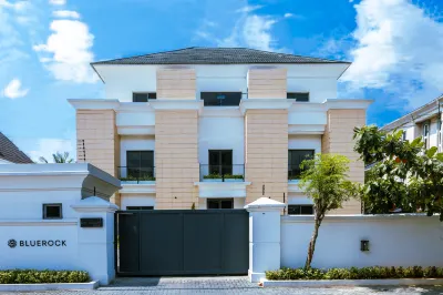 Bluerock Residences Hotel di 