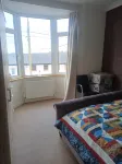 Glenlara House - Double sea view, Steps to Beach Hotele w: 