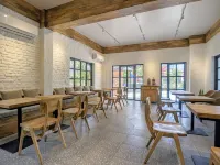 Uma Residence and Suites