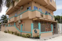 Breeze Haven Surf Retreat Hotel a 
