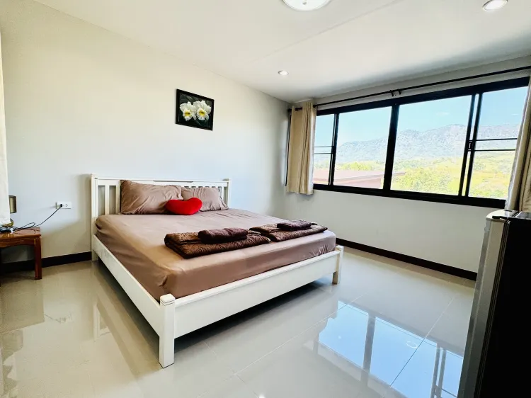 ห้องนอนฝั่งภูเขา(D,22)