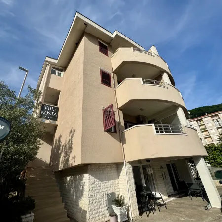 Apartments by Villa Kosta