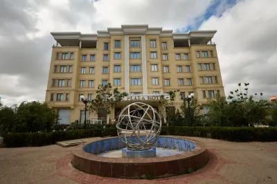 Safia Plaza Hotel Hotel di 