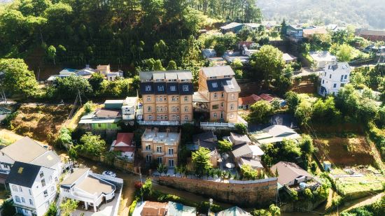 SHIN VILLAGE