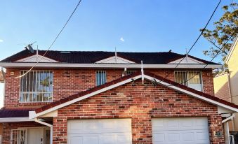Burwood Studio - Housity