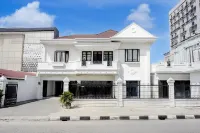 Hotel O Sm Raja Guest House Hotéis em 