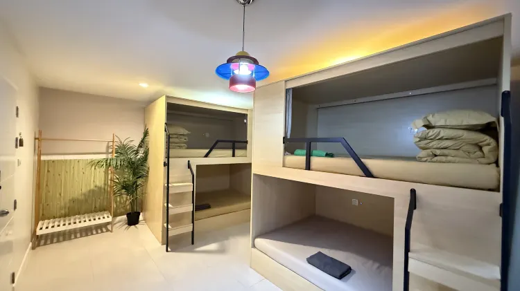 เตียงในห้องพักรวม (เฉพาะผู้หญิง)