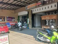 Hotel O Mega Inn Guest House Hotels in Tegal