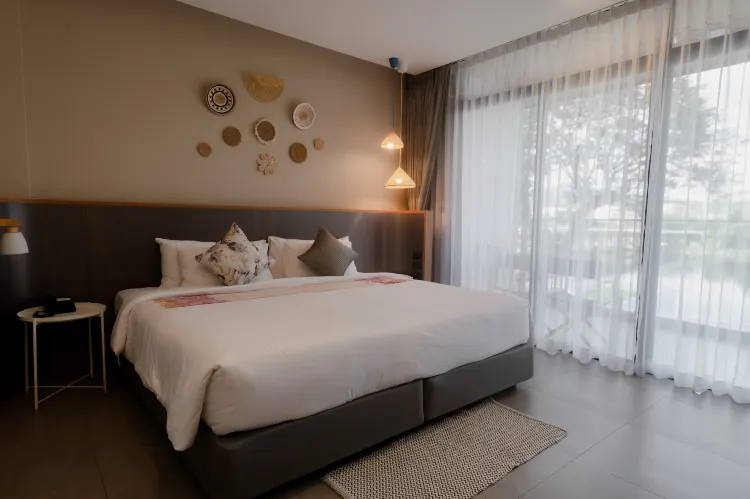 ห้องดีลักซ์ วิวทะเลสาบ