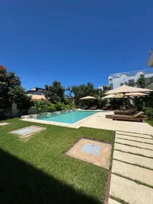 Luxurious 1bedhideaway with pool, AC &beach access Các khách sạn ở 