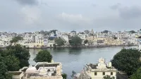 DERA PICHOLA- A Lake Facing Boutique Hotel Hotel di 