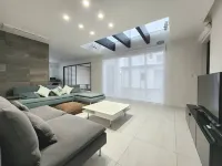 Luxury villa Hotels in Inzai