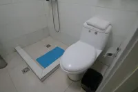 Shanghai Yimeng Business Hotel (Pudong South Road Subway Station)