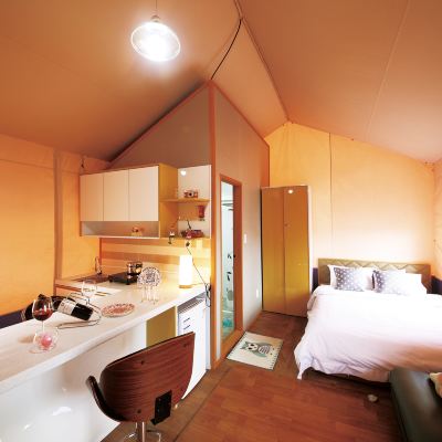 Couple Cavana Tent A Room
