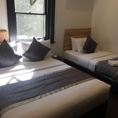 Standard Triple Room with Shared Bathroom Glenferrie Lodge Promo Code