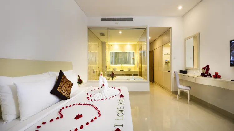 Diamond Bay Condotel Resort Nha Trang Room