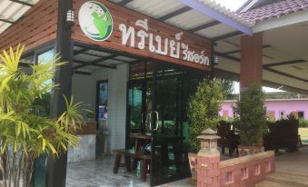 Three Bays Resort - Housity
