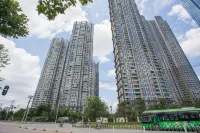 Leisure· River View Loft Suites Hotel (Qiaokou Road Metro Branch, Yuexiu Fortune Center) Hotels in 