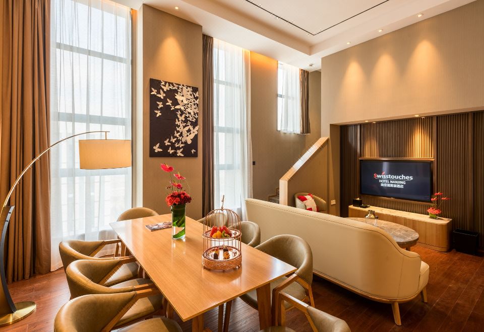 瑞斯丽双卧复式套房