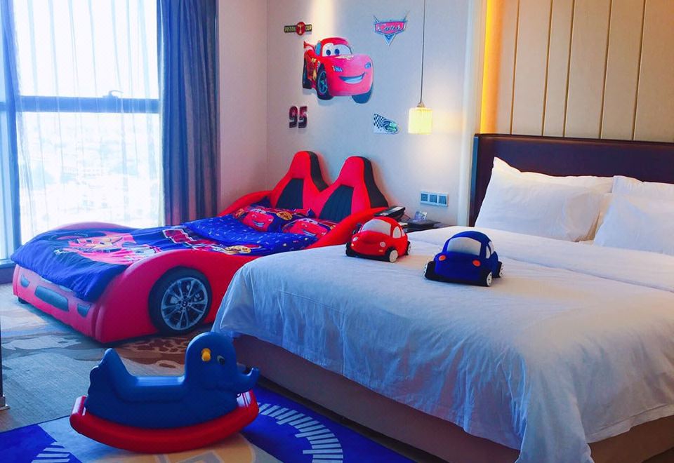 汽车总动员奇趣亲子房