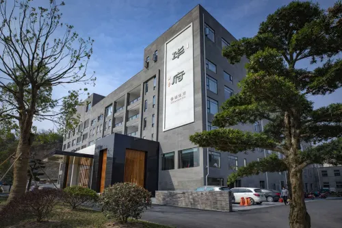 Huafu Hotel