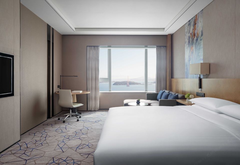 行政海景大床房