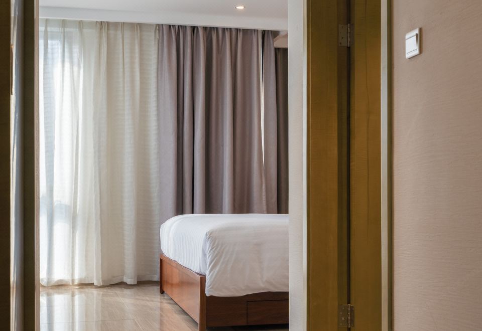 Oakwood Hotel & Residence SuzhouDeluxe Queen Room