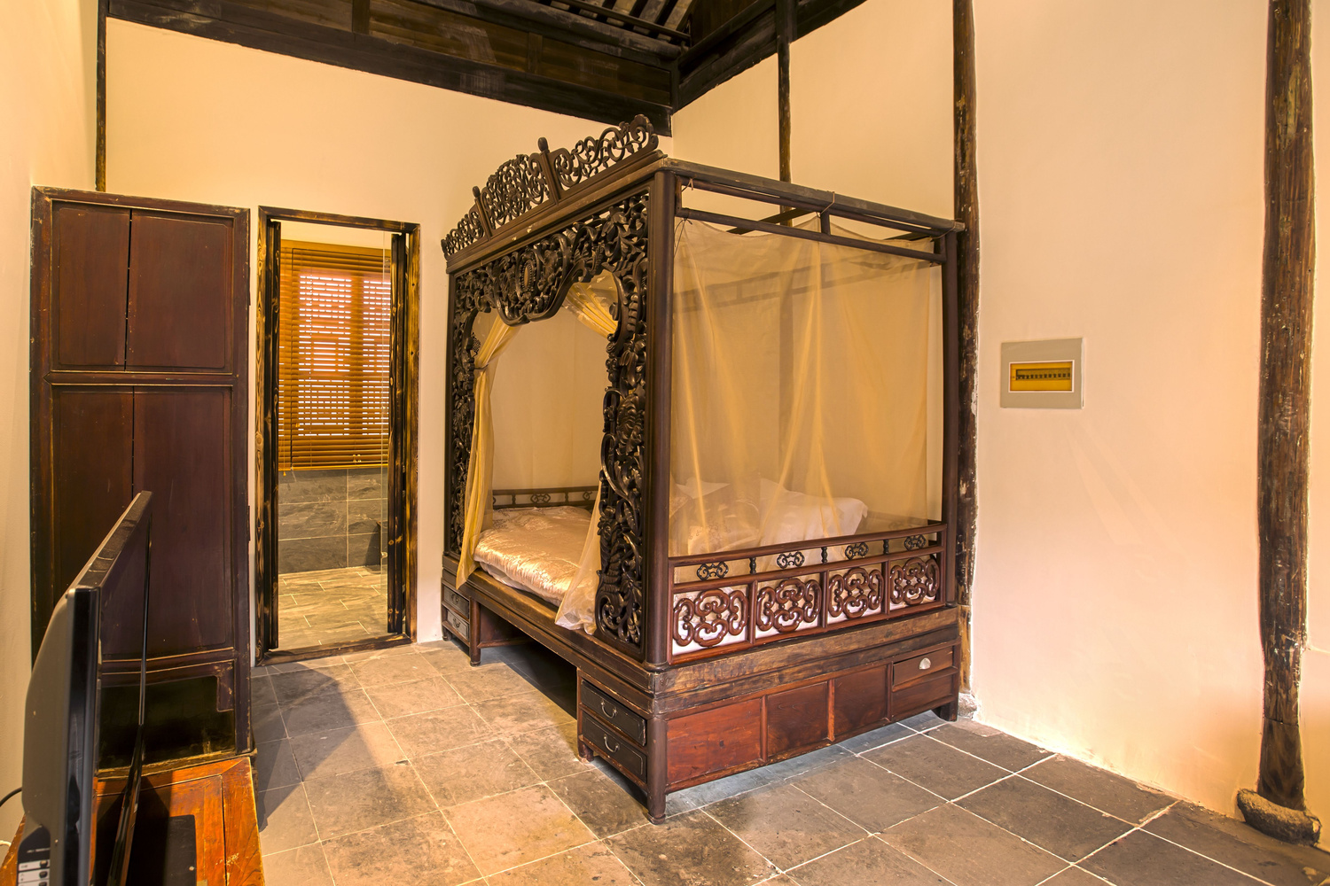 独栋·两卧一厅江南庭院-3（绝美雕花床+园林小院+民国会客厅）