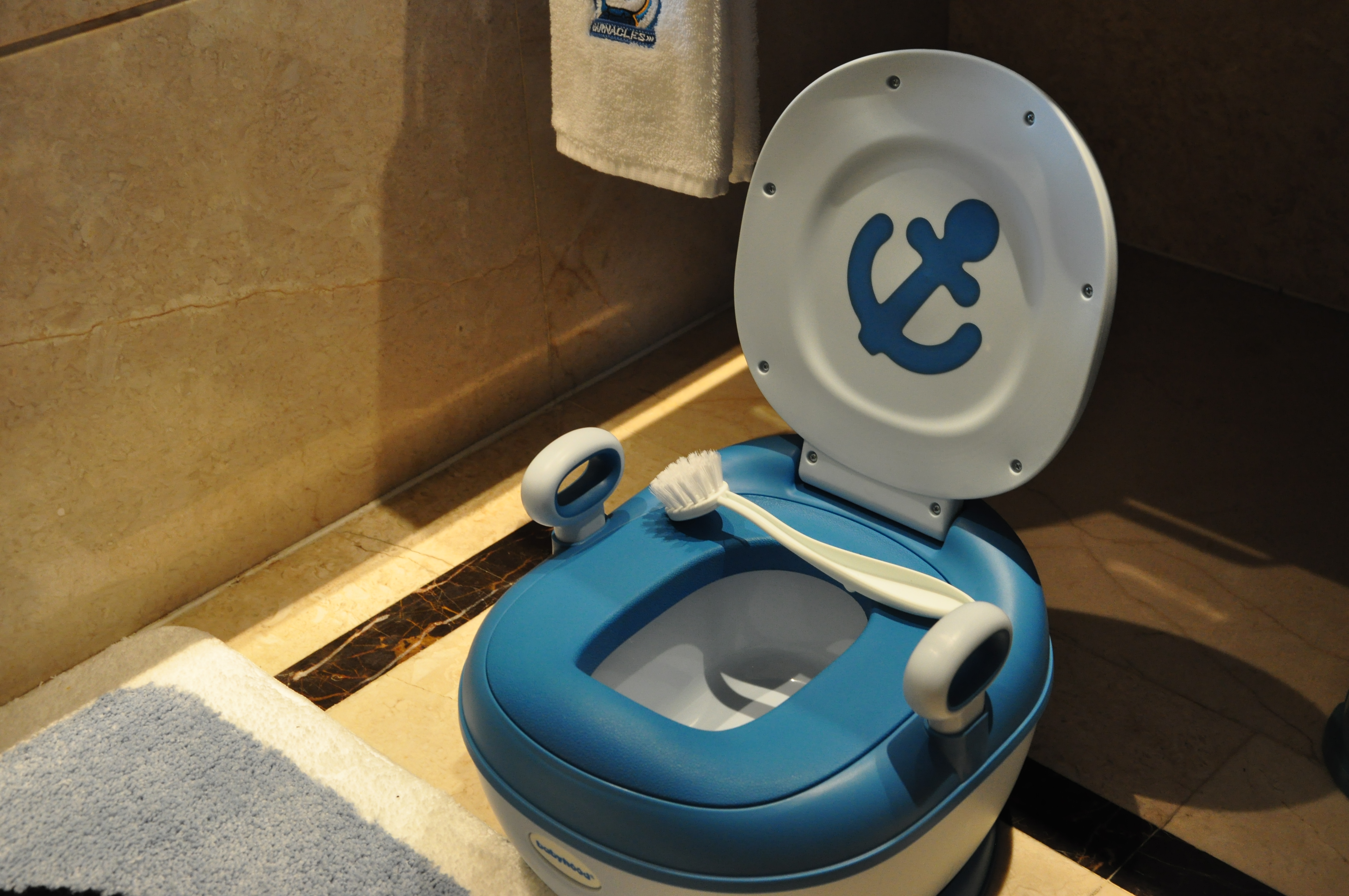 海底小纵队主题亲子房（大空间+大浴缸+特大床）