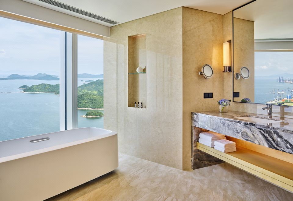 尊尚海景客房（1張特大床）