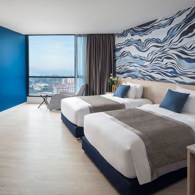 Grand Deluxe Room With Harbour View And Bathtub