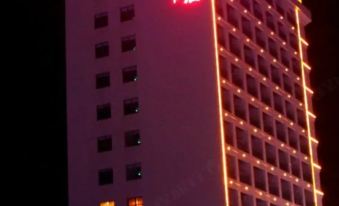 Qishan Hotel