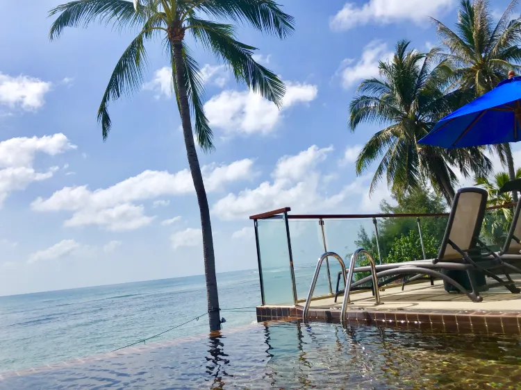 Two Bedroom Pool Suite with Sea View