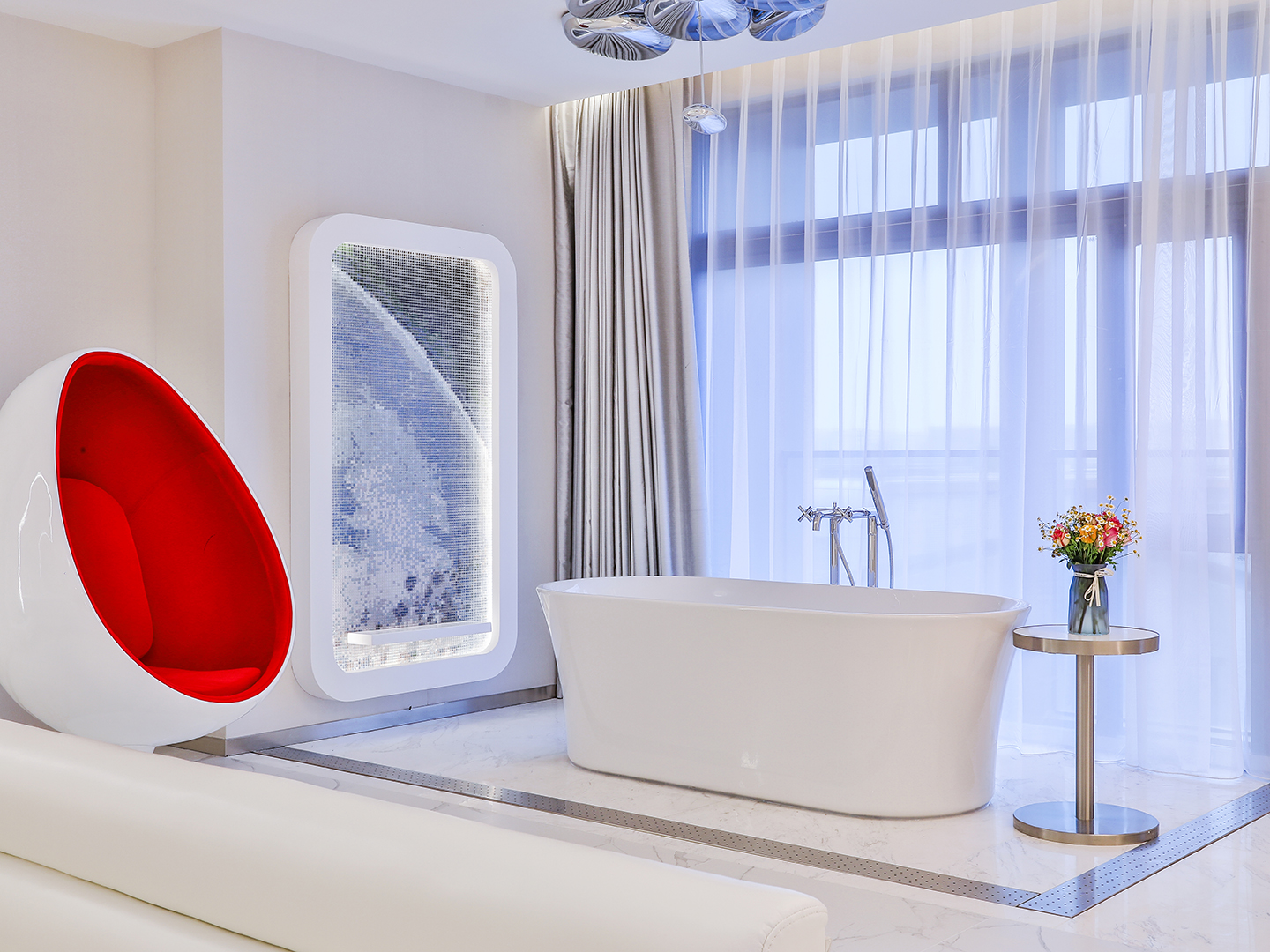 新际迷航大床房（迷你吧+手机投屏+智能客控）