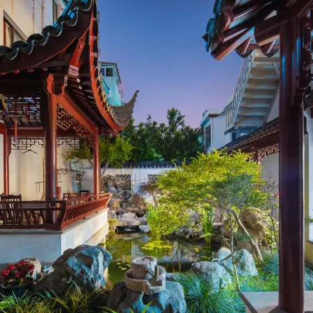 Qiu Inn (Suzhou Pingjiang Road Humble Administrator's Garden)
