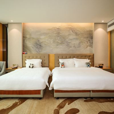 豪華家庭房【私享小冰箱+零壓床墊】 麗楓酒店（深圳北站清湖地鐵站店）優惠