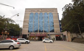 Jinjiang Inn Select (Shiyan Checheng West Road)