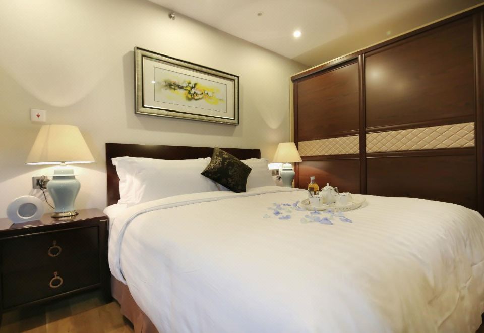 豪華二室套房（洗烘一體機+衞洗麗+浴缸）