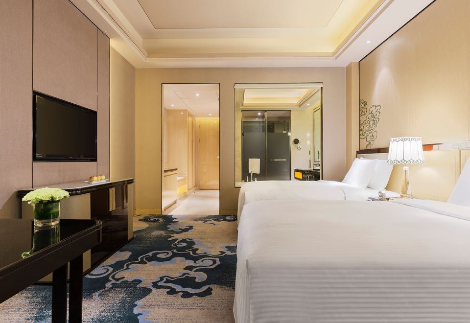 豪华双床房（繁华街景+斯林百兰床垫+Kappa洗护用品）