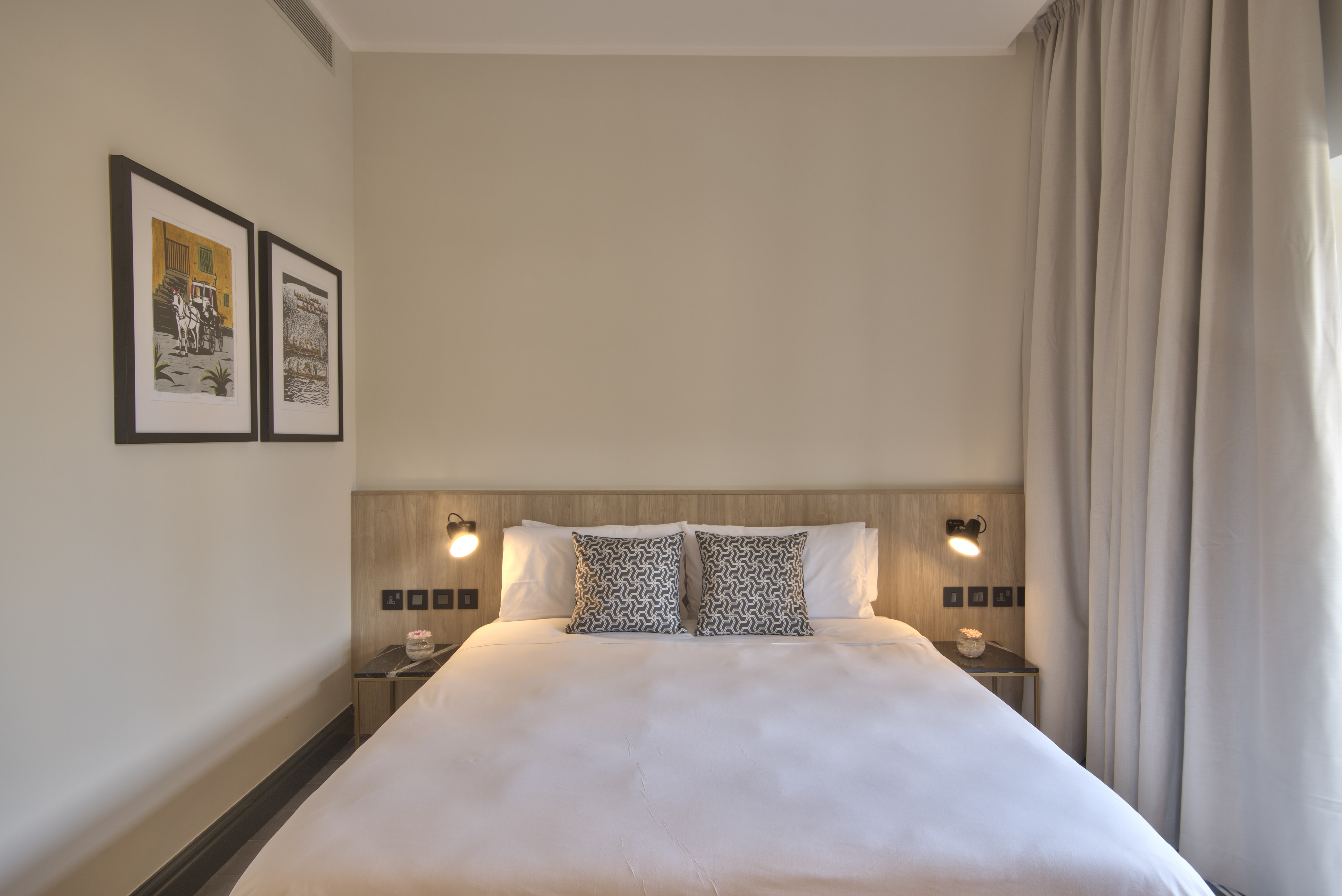 高级双人房（带阳台）