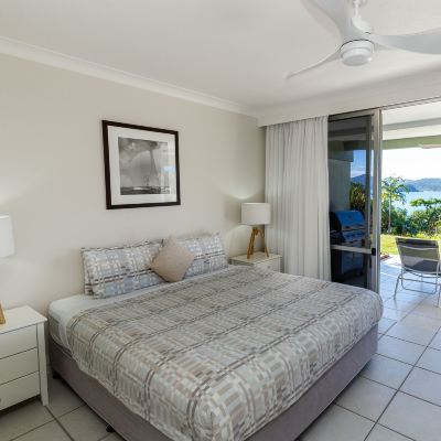 Two-Bedroom Two Bathroom Apartment-Sea View