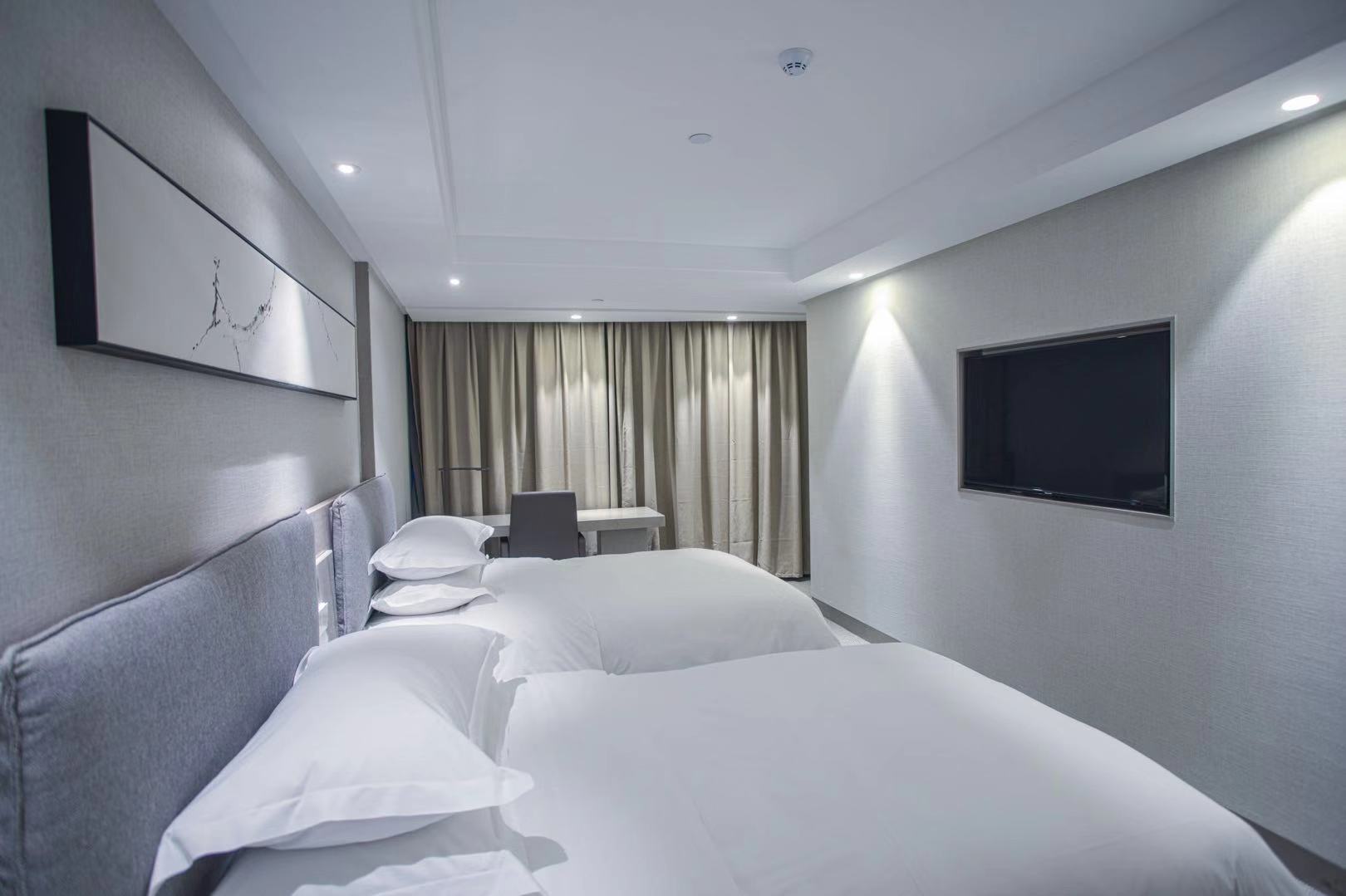 Sylvia Hotel豪华海景双床房（地暖）