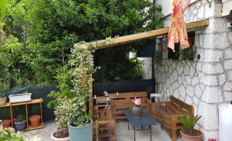 Bboderzo Bed & Breakfast - Housity