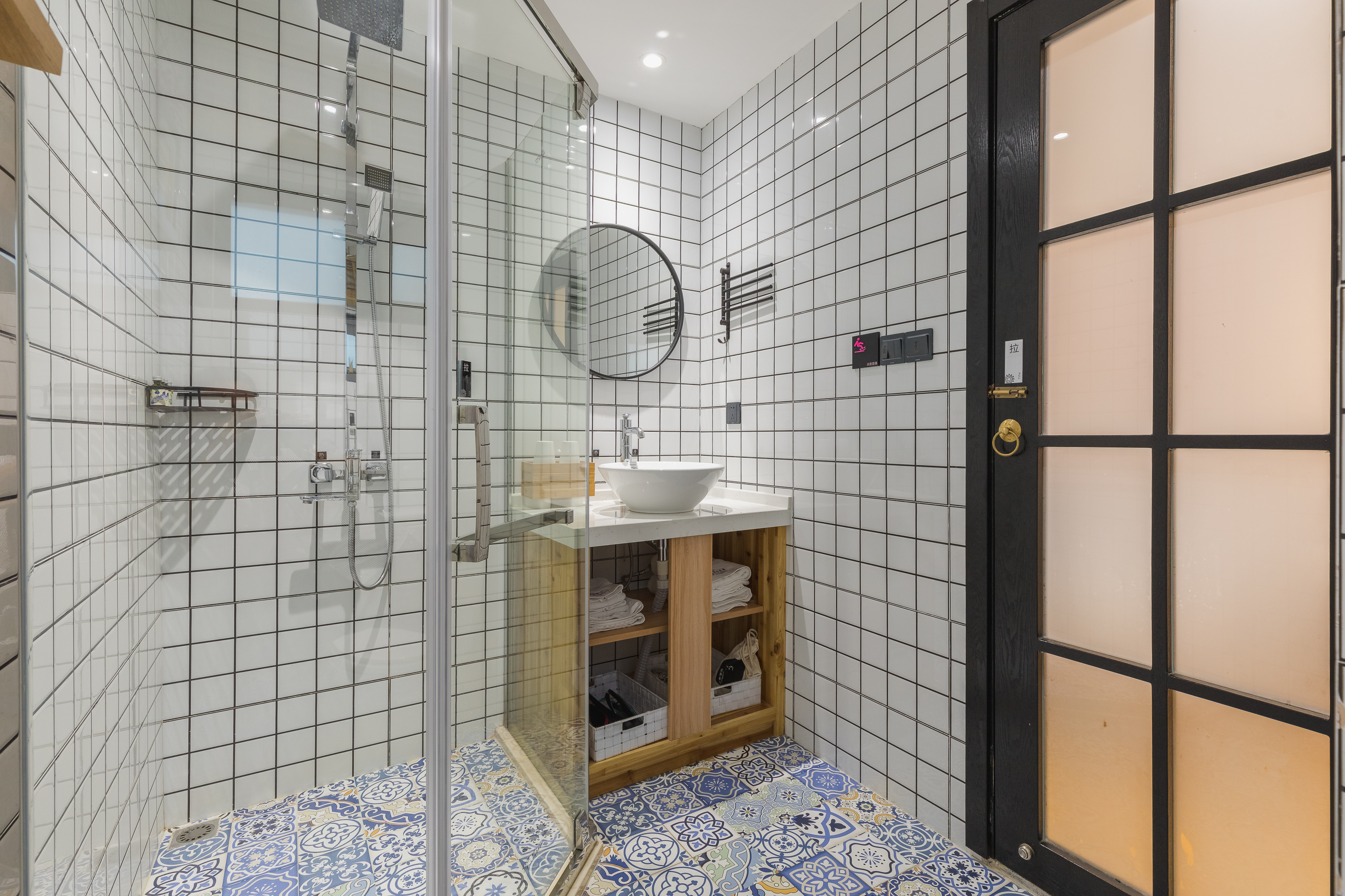 Floral Hotel· Xiting Hotel(Tongli Ancient Town Store)A院（美宿）拈花笑·河景度假亲子房