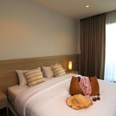 Superior Double Room with Pool Access Non smoking
