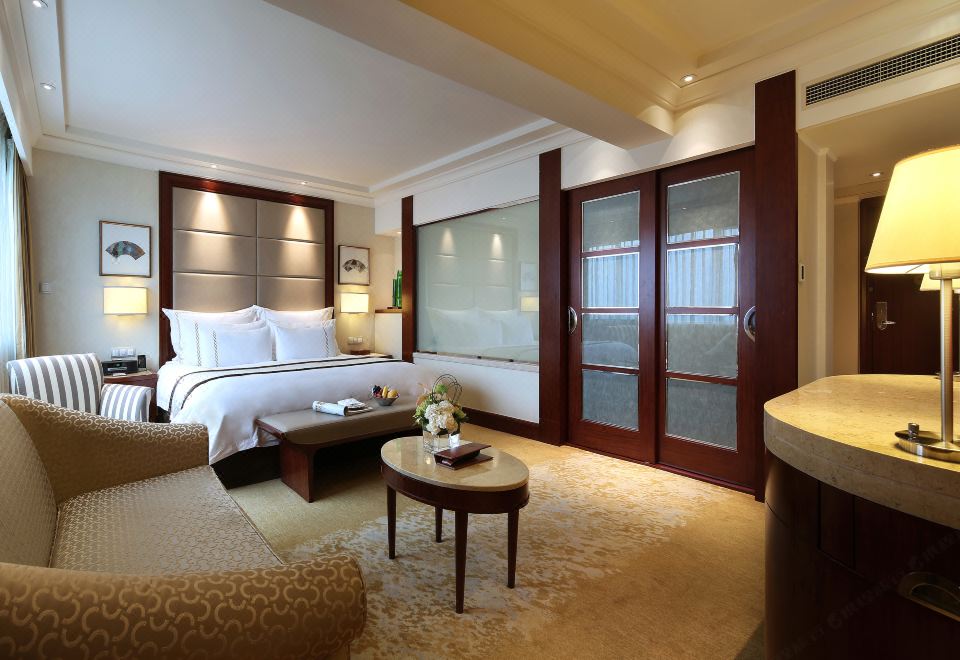 行政豪华尊享大床房